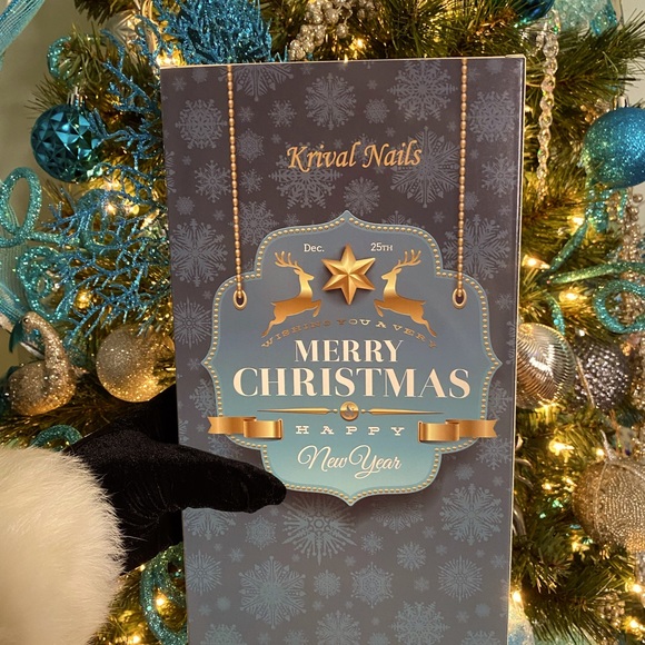 Dip Powder Nails Advent Calendar - Picture 4 of 7